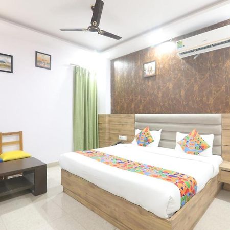 Icyhotels Hl Inn Chinhat エクステリア 写真