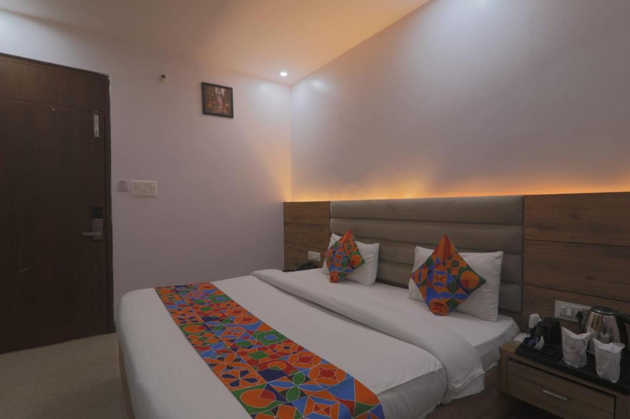Icyhotels Hl Inn Chinhat エクステリア 写真