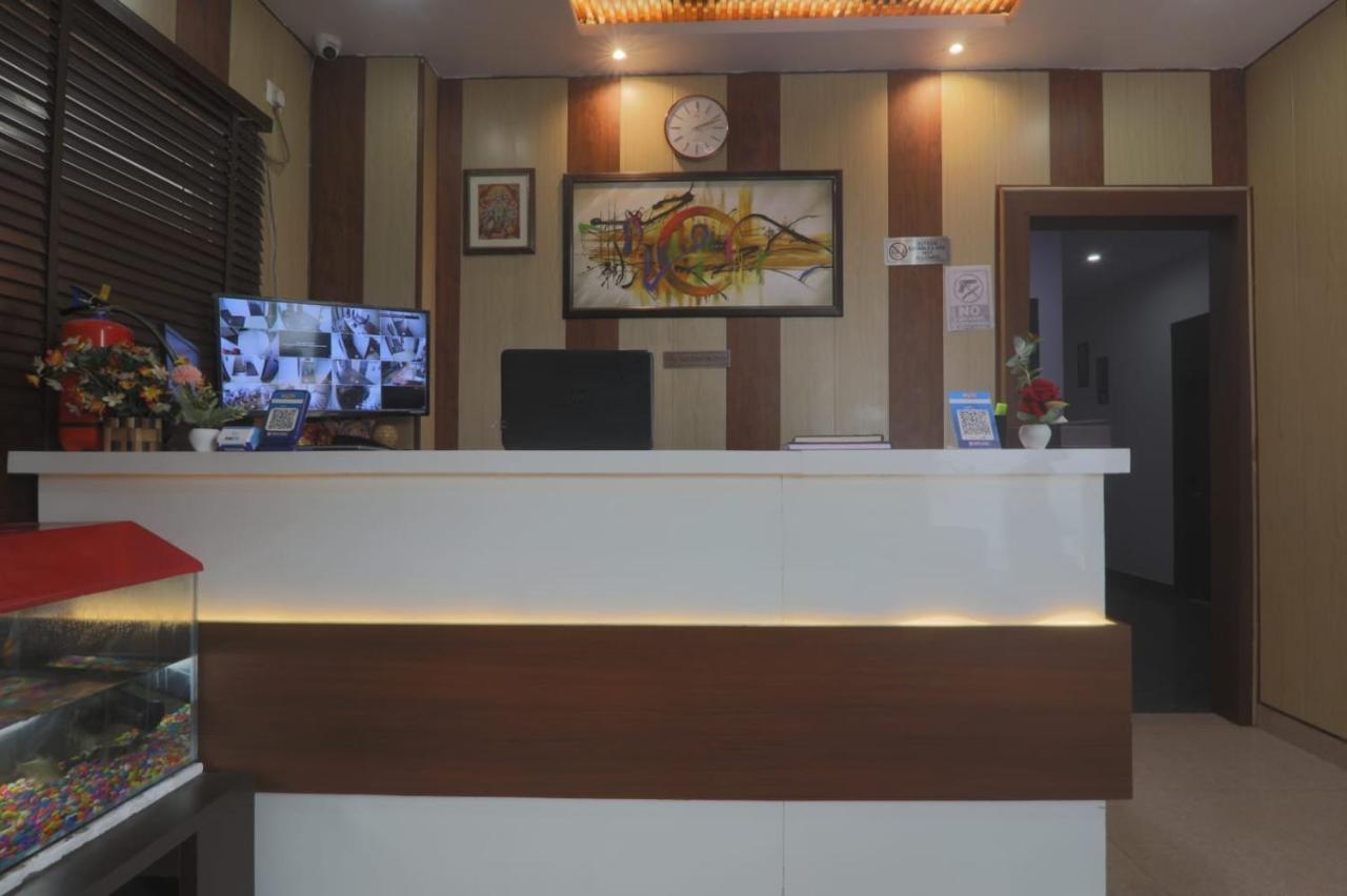 Icyhotels Hl Inn Chinhat エクステリア 写真