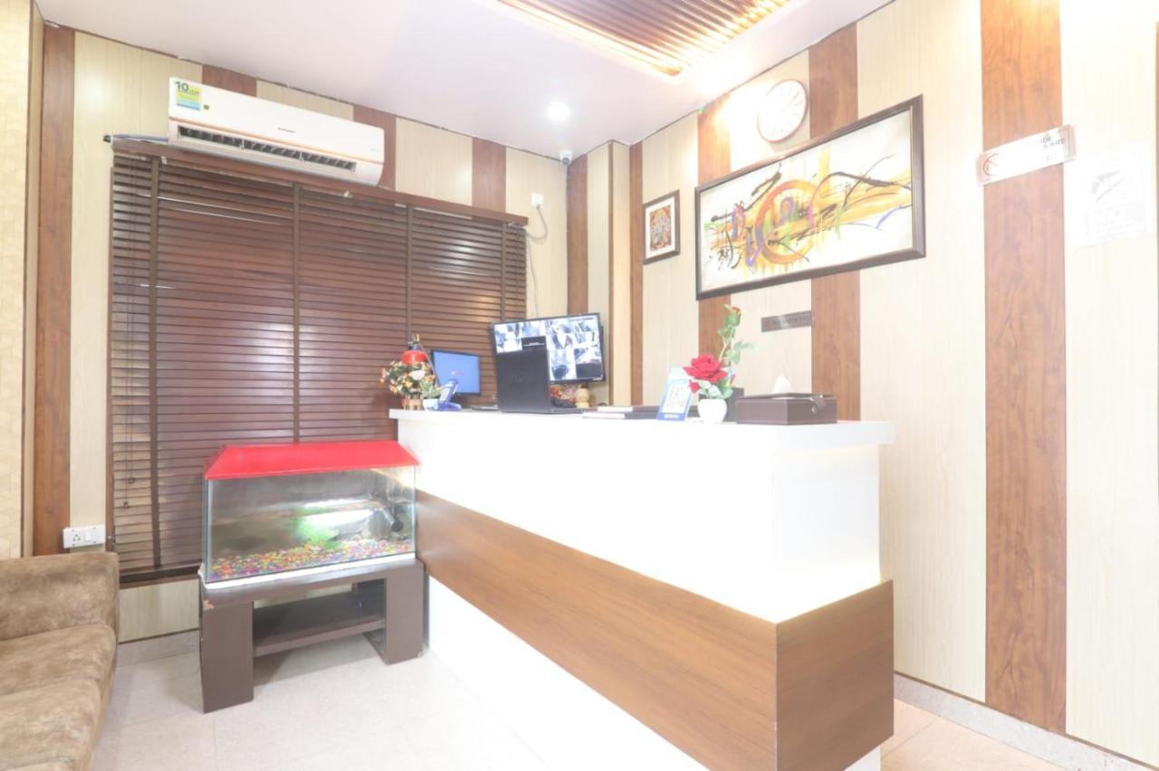 Icyhotels Hl Inn Chinhat エクステリア 写真
